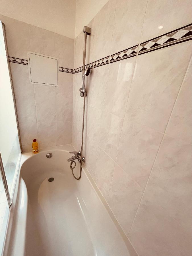 Nice Renting - Paganini - Spacious Apartment - 2 Bedrooms - King Bed - Bathtub - Heart Of نيس المظهر الخارجي الصورة